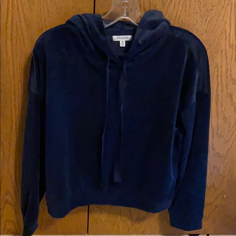Sweat shirt